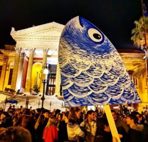 群集＆張りぼてイワシ800