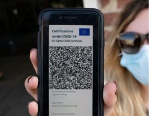 スマホpass見せるマスク女切取ヨリgettymages