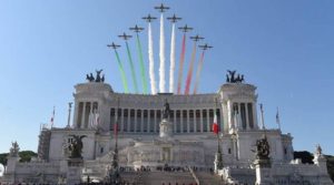 frecce-tricolori-ベニス宮殿上空